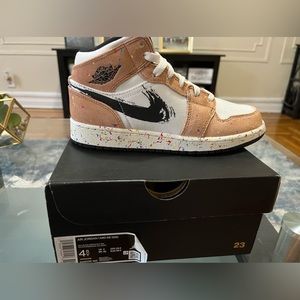 Air Jordan 1 mid(gs)